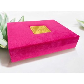 Elegant Pink Velveted Pattern Necklace Box with Button Clasp 20CM X 16CM X 4.5CM BX005