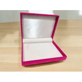 Elegant Pink Velveted Pattern Necklace Box with Button Clasp 20CM X 16CM X 4.5CM BX005