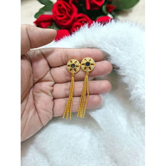 D264BLGO Affordable artificial american diamond gold plated stud earring