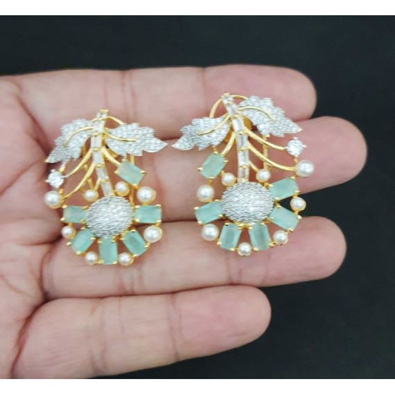 DE29MIGO Stud Earring fancy traditional flower style ethnic gold plated Earrings american diamond jewlery