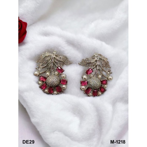 DE29RERH Stud Earring fancy traditional flower style ethnic gold plated Earrings american diamond jewlery