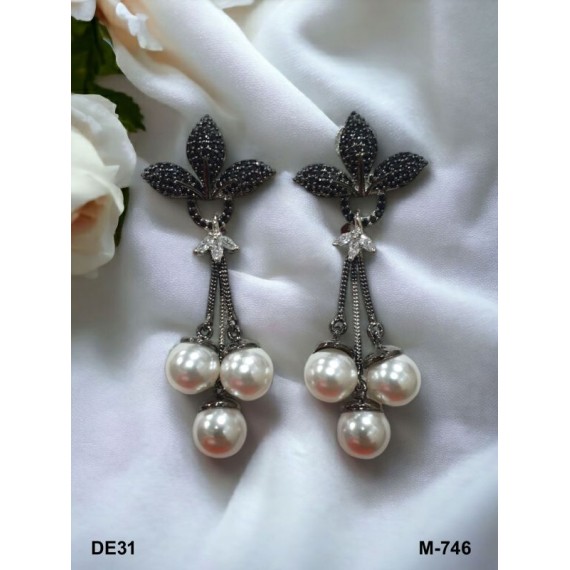 DE31BKRH Small chain Earring fancy traditional flower style ethnic gold plated Earrings american diamond jewlery