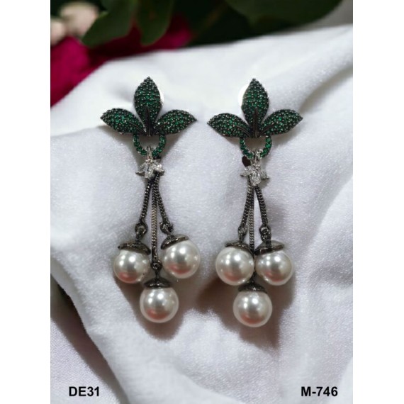 DE31GRRH Small chain Earring fancy traditional flower style ethnic gold plated Earrings american diamond jewlery