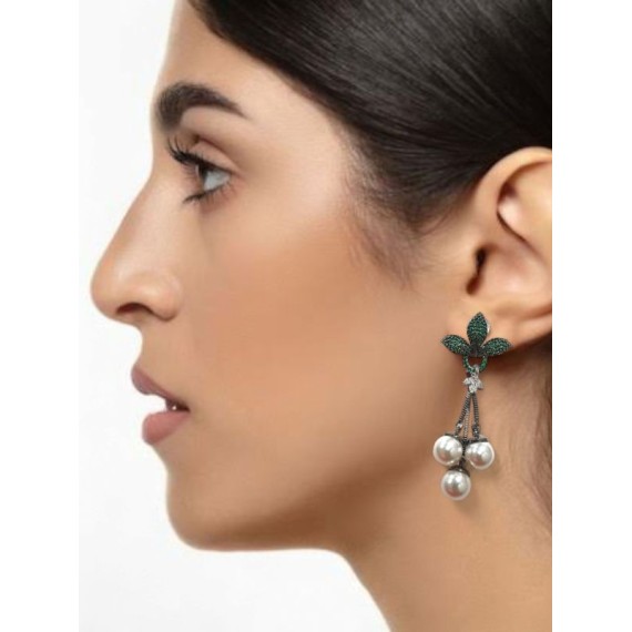 DE31GRRH Small chain Earring fancy traditional flower style ethnic gold plated Earrings american diamond jewlery