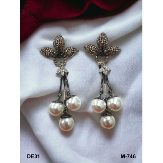 DE31YERH Small chain Earring fancy traditional flower style ethnic gold plated Earrings american diamond jewlery