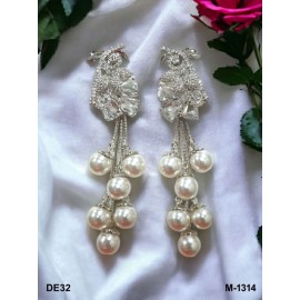 DE32WHRH american diamond jewlery pearls small chain Earring fancy traditional flower style ethnic gold plated Earrings