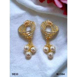 DE33PIGO Affordable artificial american diamond gold plated earring