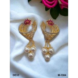 DE33REGO Affordable artificial american diamond gold plated earring