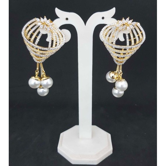 DE33WHGO Affordable artificial american diamond gold plated earring