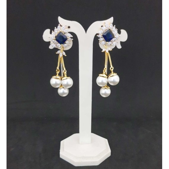 DE37BLGO Affordable artificial american diamond gold plated earring