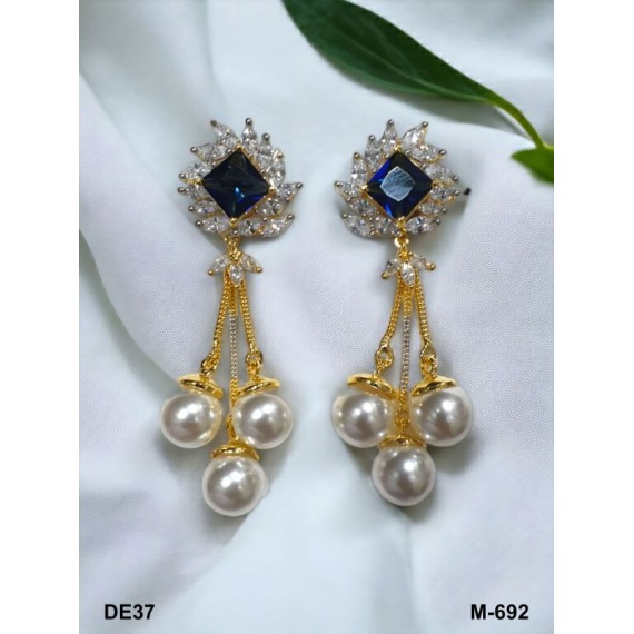 DE37BLGO Affordable artificial american diamond gold plated earring