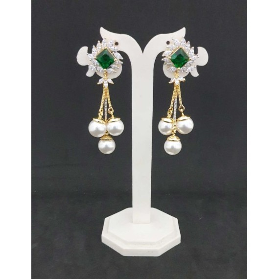 DE37GRGO Affordable artificial american diamond gold plated earring