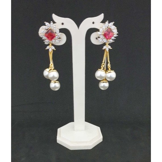 DE37REGO Affordable artificial american diamond gold plated earring