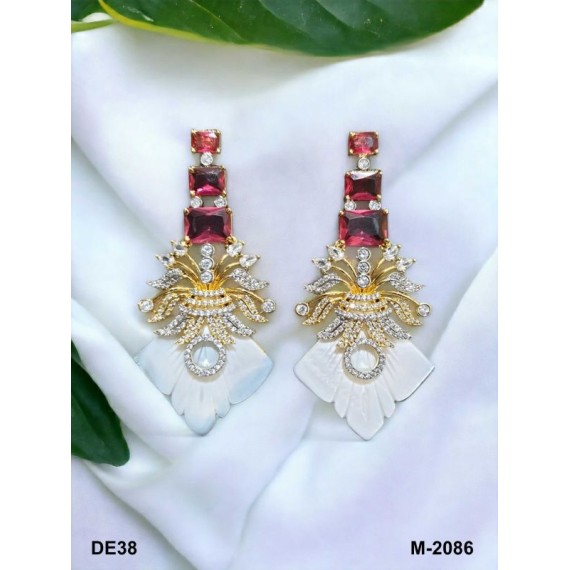 DE38REGO Affordable artificial american diamond gold plated earring