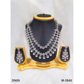 DN09WHRH Fancy artificial american diamond gold plated necklace set