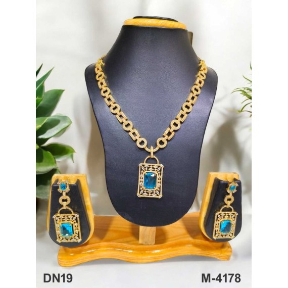 DN19AQGO Fancy Indian american diamond gold plated necklace jewelry set