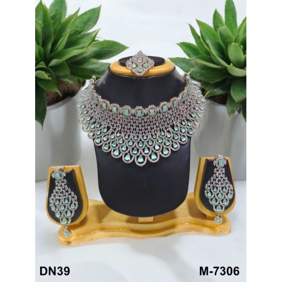 Indian Fashion Jewellery Plated Forming Necklace Set for Womens Ethnic Hook Gold Brass Women's Alloy New Design Indian DN39MIRH