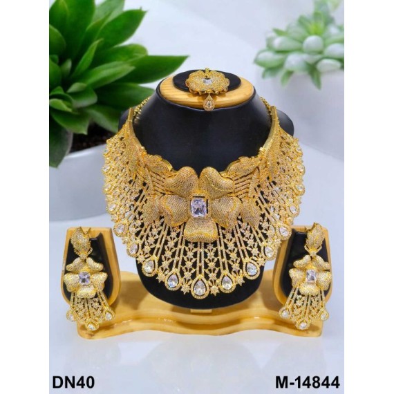 Indian Bridal Jewellery Set for Orthodox Women Gold Plated Alloy Chain Necklace with Ethnic Gold Brass DN40WHGO