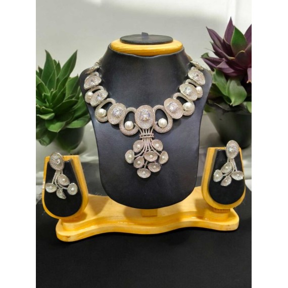 Luxury Bridal Necklace Set with Sparkling Cubic Zirconia and Pearls | Elegant Statement Jewelry for Weddings | DN61WHRH