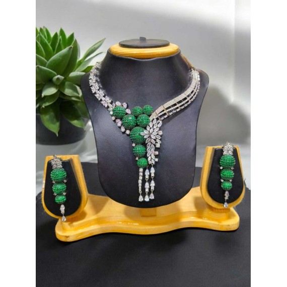 Pakistani Indian Jewelry New Bollywood Bridal Style | Floral Accents Necklace Sets | DN62GRRH 