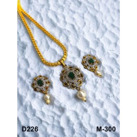 D226GRGO Small gold plated brass premium quality fashion ethnic pendent set