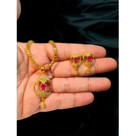 Elegant Oval Pearl Pendant Set – Gold Plated Designer Jewelry D227REWHGO