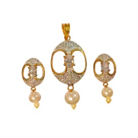 Elegant Oval Pearl Pendant Set – Gold Plated Designer Jewelry D227WHGO