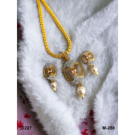 D227YEGO Premium quality fashion ethnic pendent set small gold plated brass