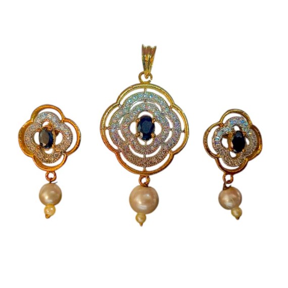 Charming Clover Pendant Set with Pearl Drops | D228BKGO
