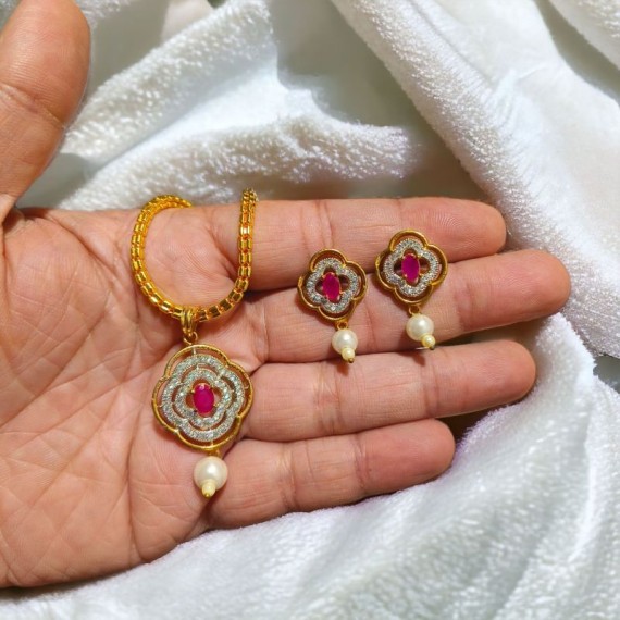 Charming Clover Pendant Set with Pearl Drops | D228REGO