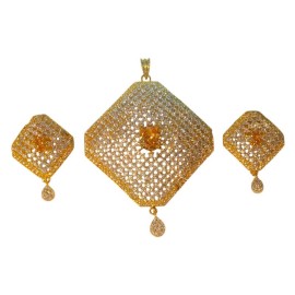 RinGold Dazzling Diamond-Shaped Pendant Set | D523YEGO